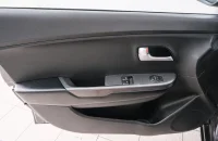 KIA Rio 19 из 22