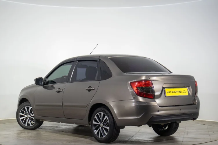ВАЗ (LADA) Granta 6 из 6