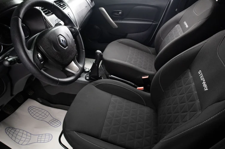 Renault Sandero Stepway 15 из 19