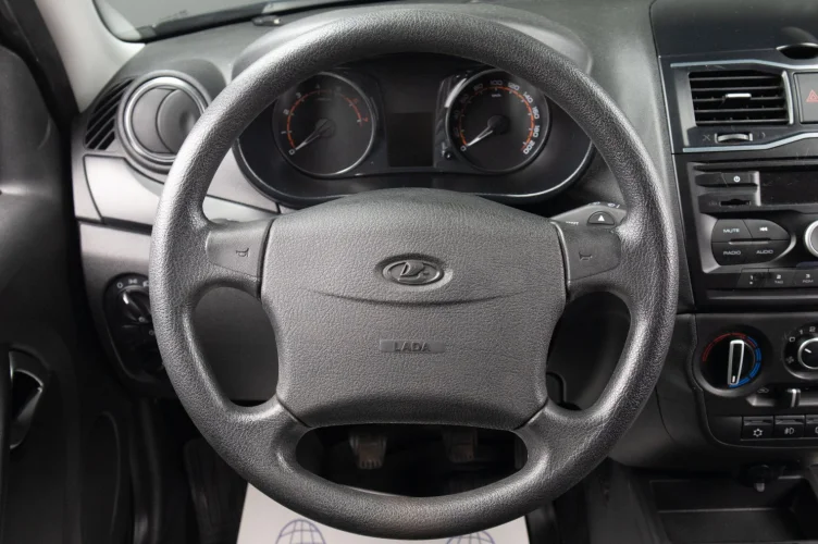 ВАЗ (LADA) Granta 9 из 16