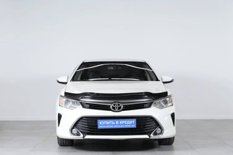 Toyota Camry 3 из 6