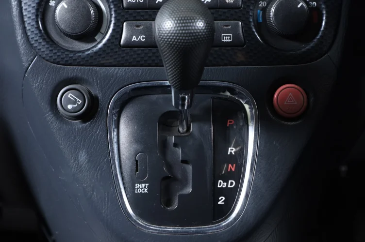 Honda Stream 12 из 16