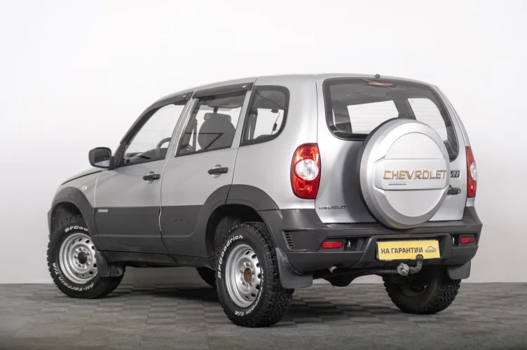 Chevrolet Niva 5 из 6