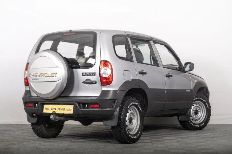 Chevrolet Niva 6 из 6