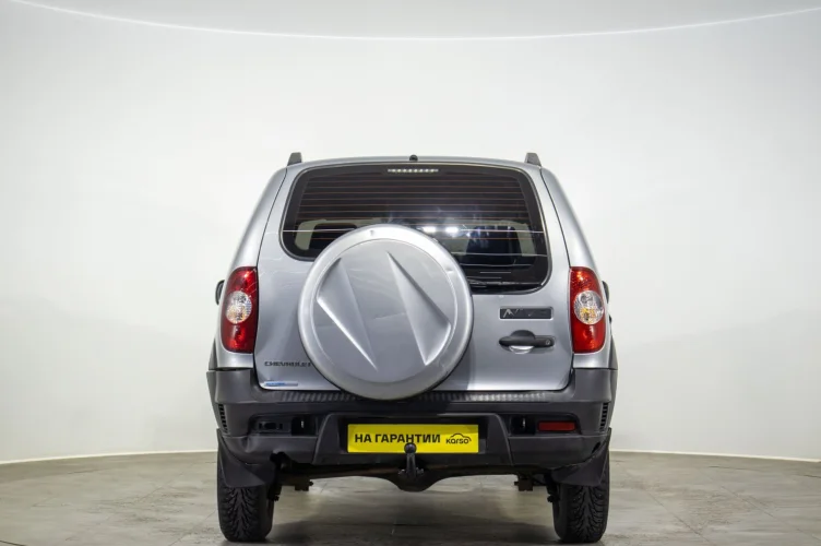 Chevrolet Niva 5 из 6