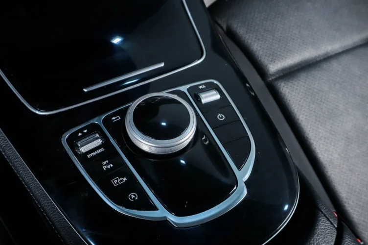 Mercedes-Benz E-класс 17 из 17