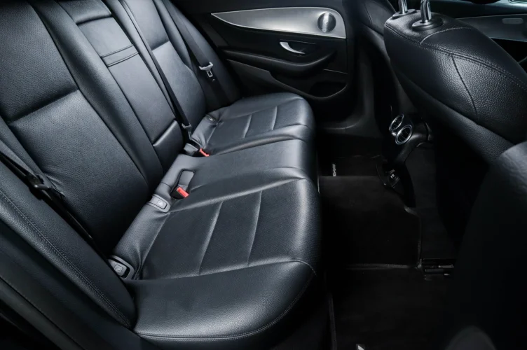 Mercedes-Benz E-класс 13 из 17