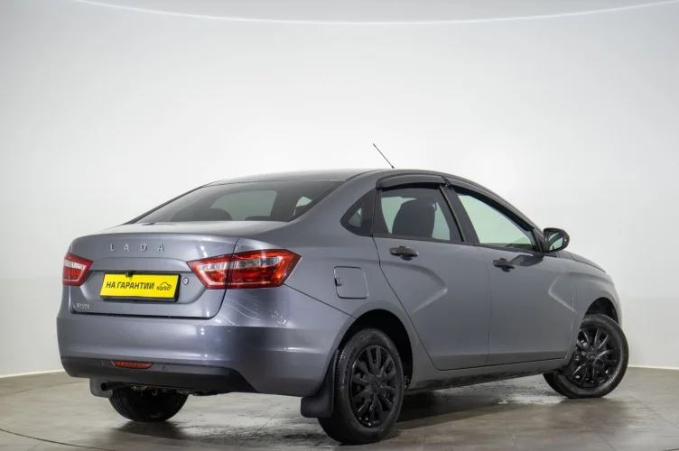 ВАЗ (LADA) Vesta 4 из 6