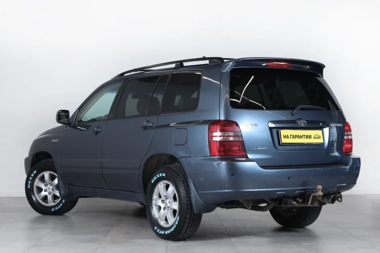 Toyota Highlander 4 из 6