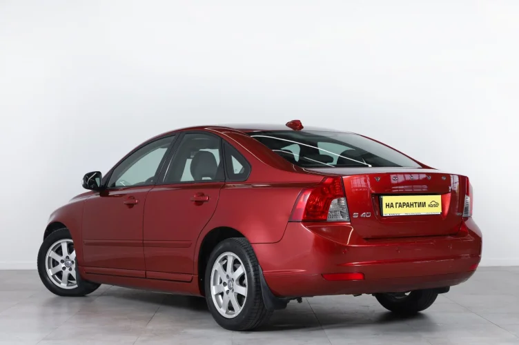 Volvo S40 4 из 6