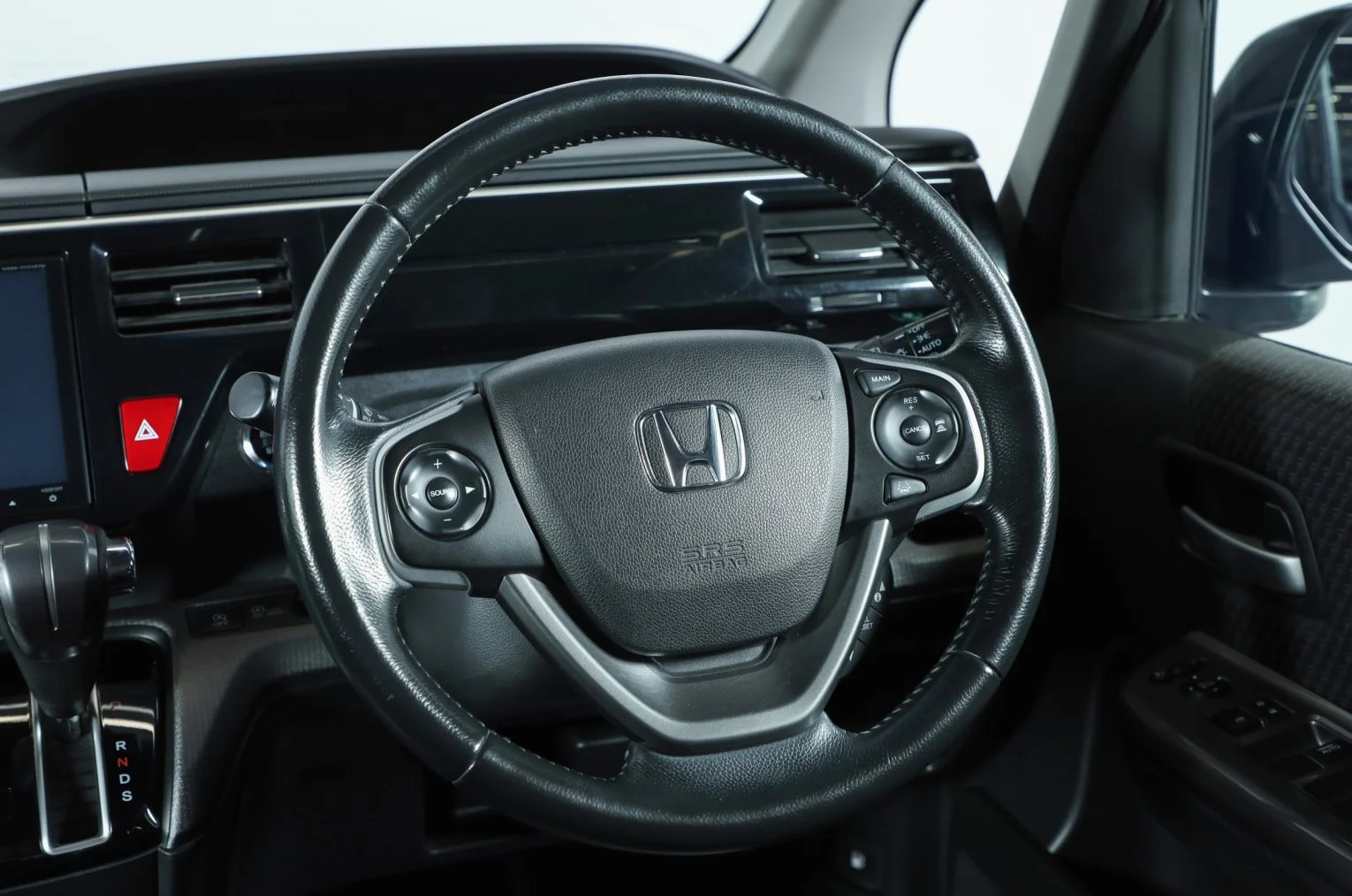 Honda Stepwgn Spada 11 из 17
