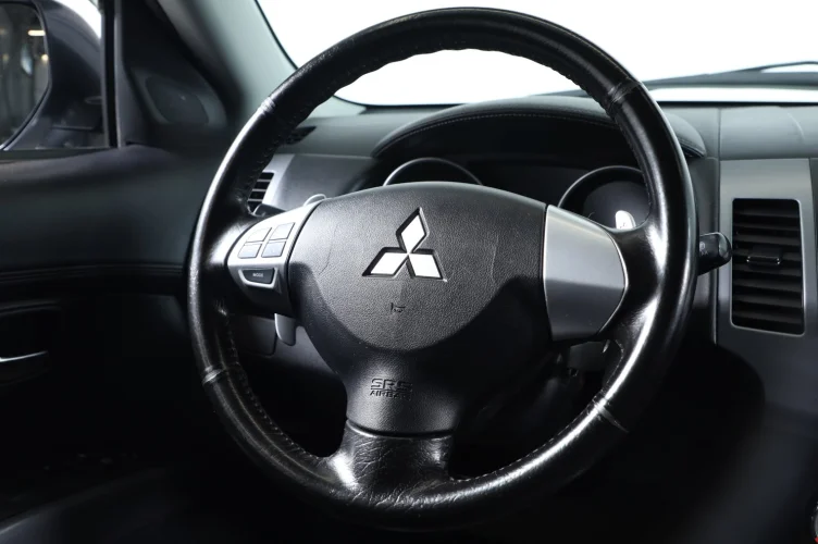 Mitsubishi Outlander 11 из 16
