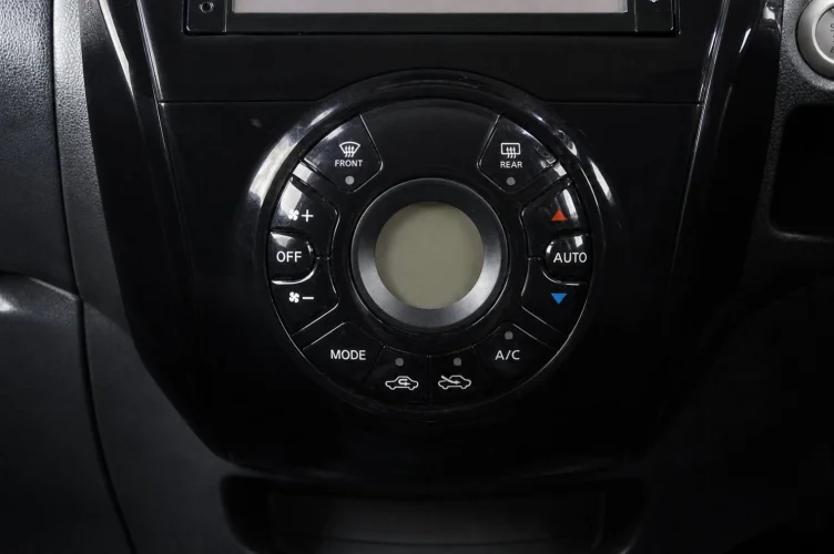 Nissan Note 13 из 16