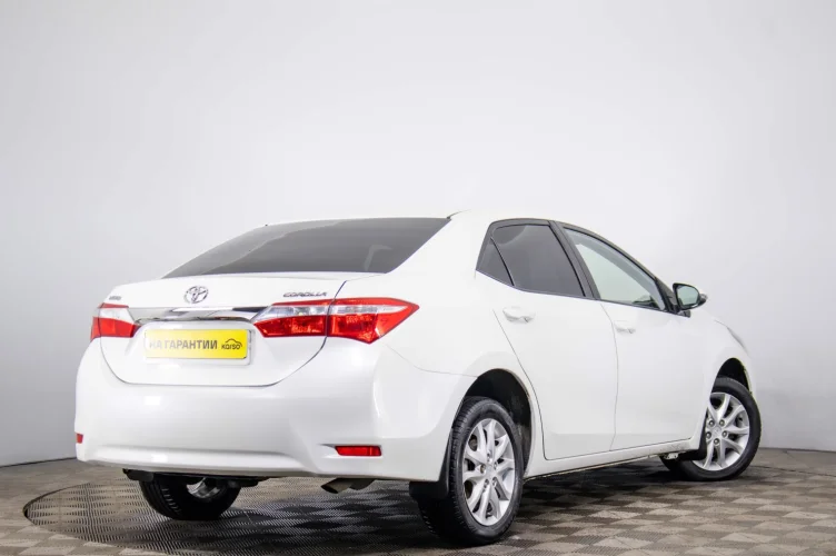 Toyota Corolla 4 из 6