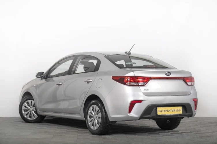KIA Rio 5 из 6