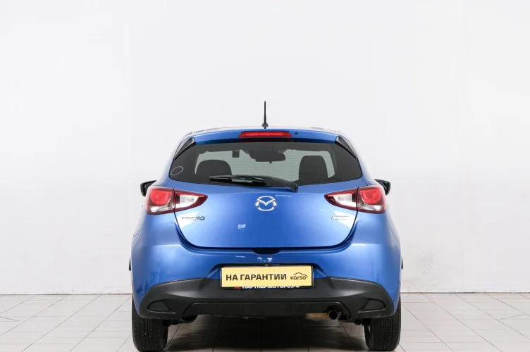 Mazda Demio 5 из 6
