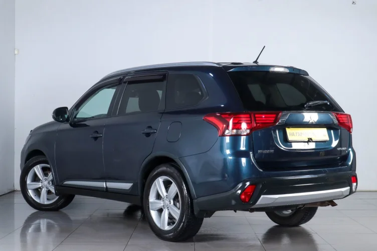 Mitsubishi Outlander 4 из 6