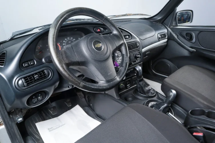 Chevrolet Niva 7 из 17