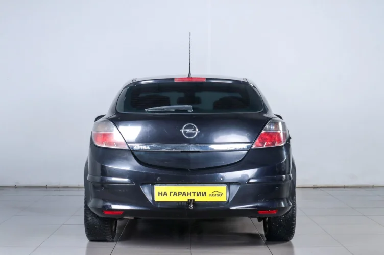 Opel Astra GTC 5 из 6