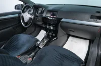 Opel Astra GTC 18 из 19