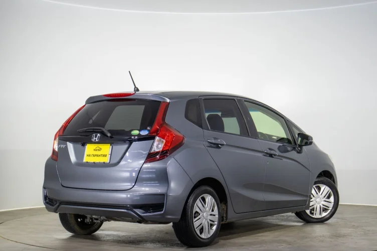 Honda Fit 4 из 6