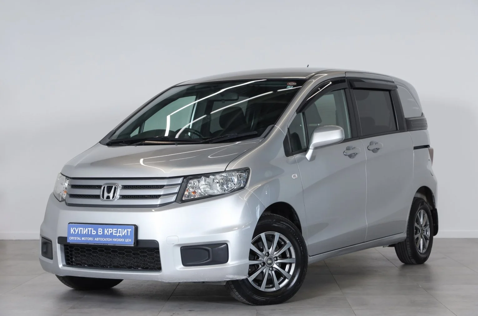 Honda Freed 3 из 16