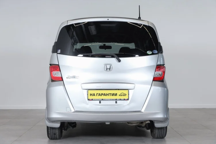 Honda Freed 5 из 6