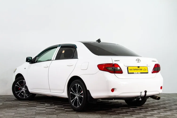 Toyota Corolla 6 из 6
