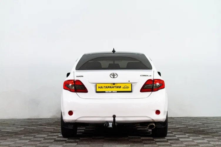 Toyota Corolla 5 из 6