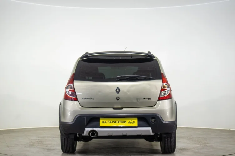 Renault Sandero Stepway 5 из 6
