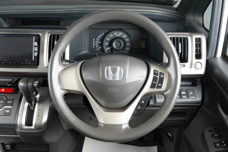 Honda Stepwgn 14 из 18