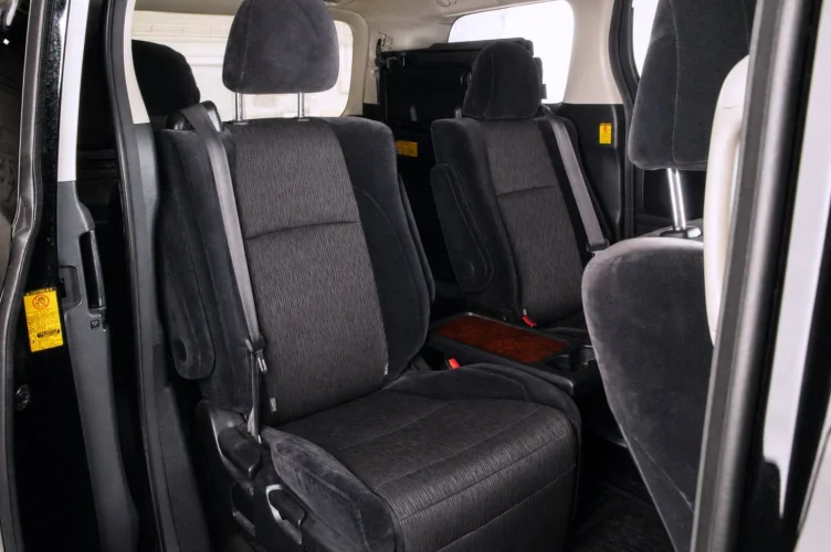 Toyota Alphard 15 из 16