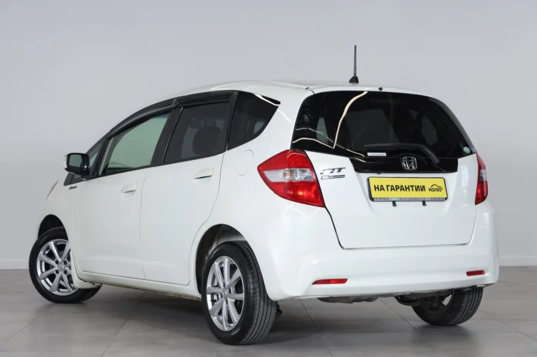 Honda Fit 4 из 6