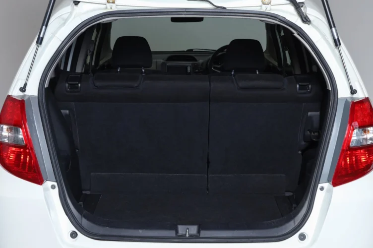 Honda Fit 17 из 17