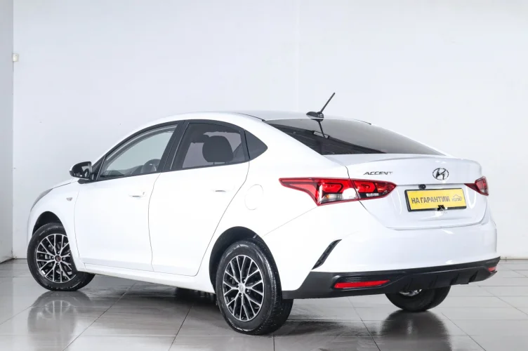 Hyundai Solaris 4 из 6