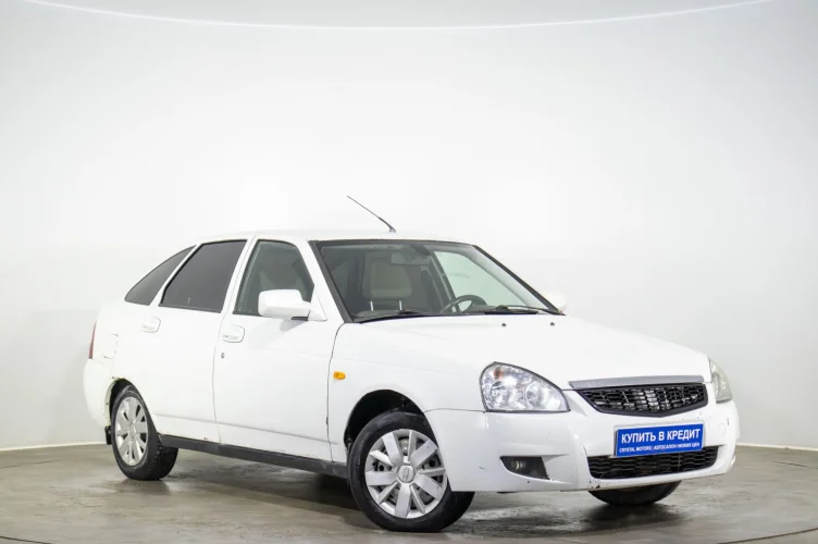 ВАЗ (LADA) Priora 1 из 6