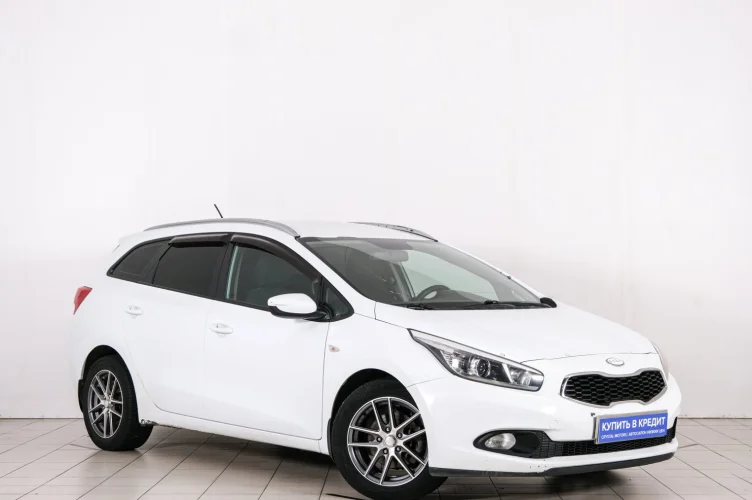 KIA cee'd 1 из 6