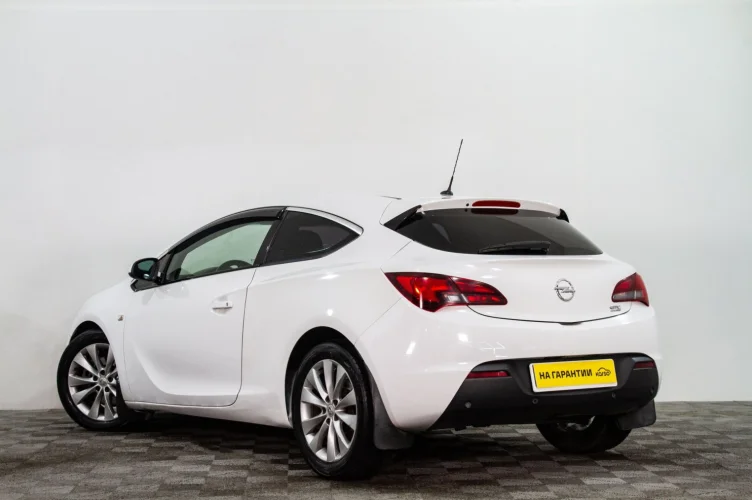 Opel Astra GTC 6 из 6
