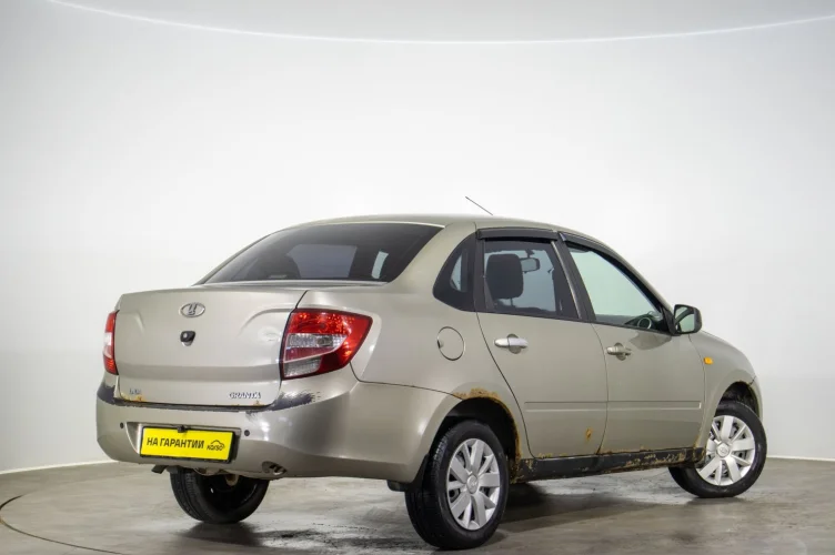 ВАЗ (LADA) Granta 4 из 6