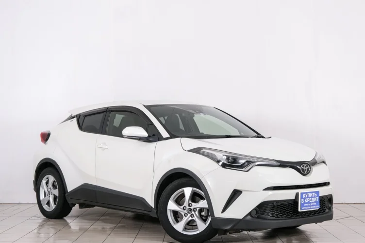 Toyota C-HR 1 из 21