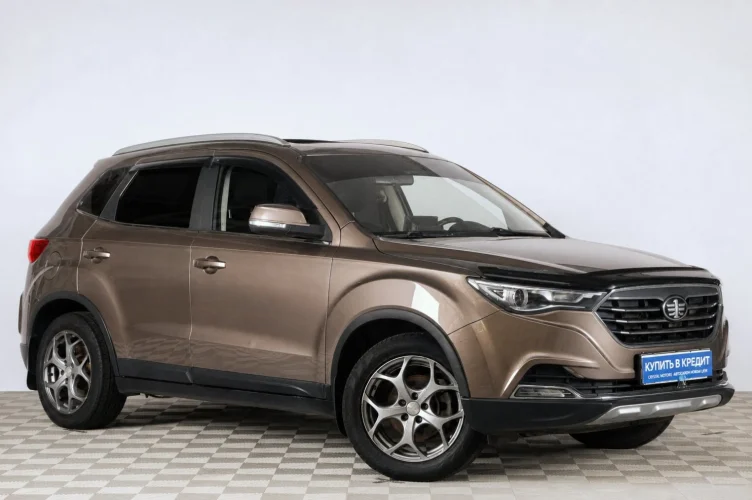 FAW Besturn X40 1 из 6