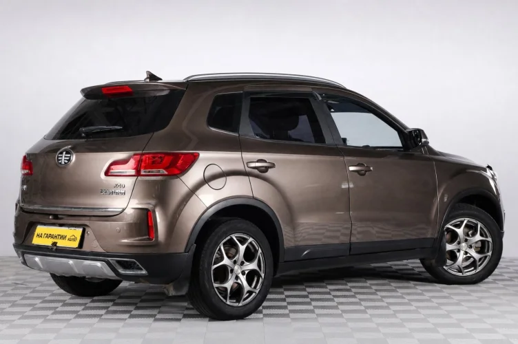 FAW Besturn X40 6 из 6