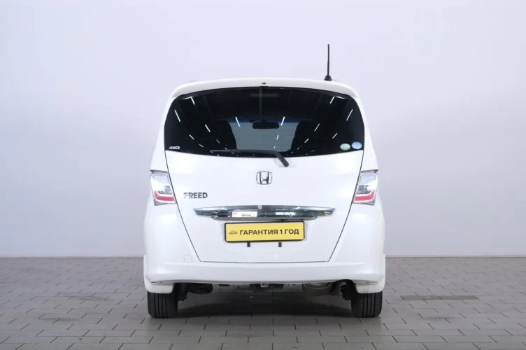 Honda Freed 5 из 6