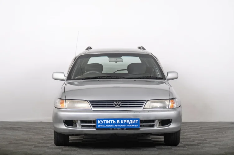 Toyota Corolla 3 из 6