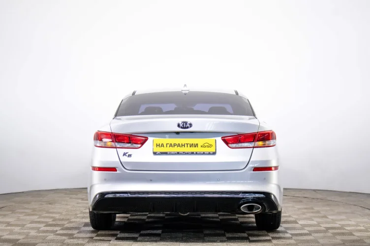 KIA K5 5 из 6