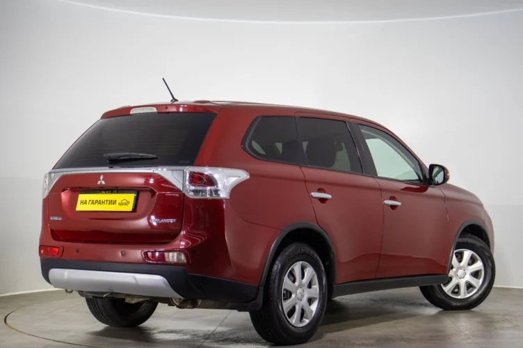 Mitsubishi Outlander 4 из 6