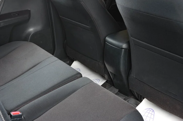 Toyota RAV4 9 из 20