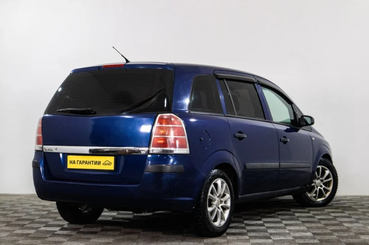 Opel Zafira 4 из 6