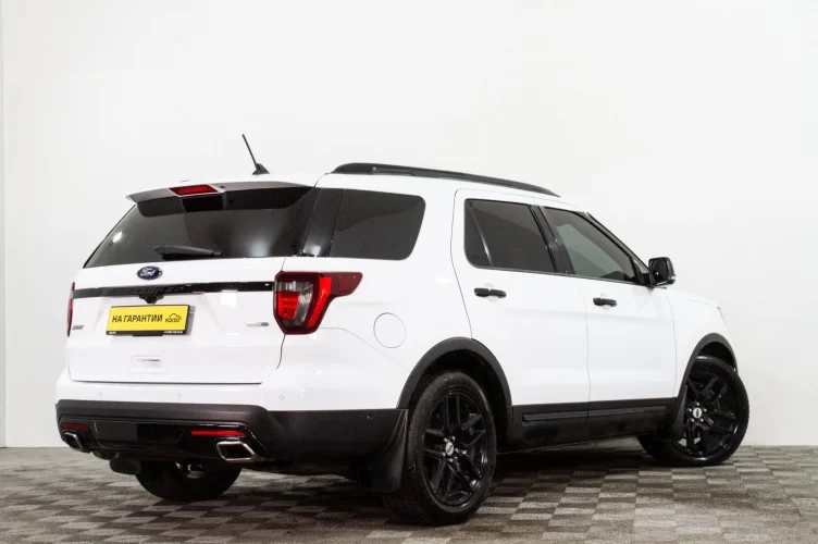 Ford Explorer 4 из 6