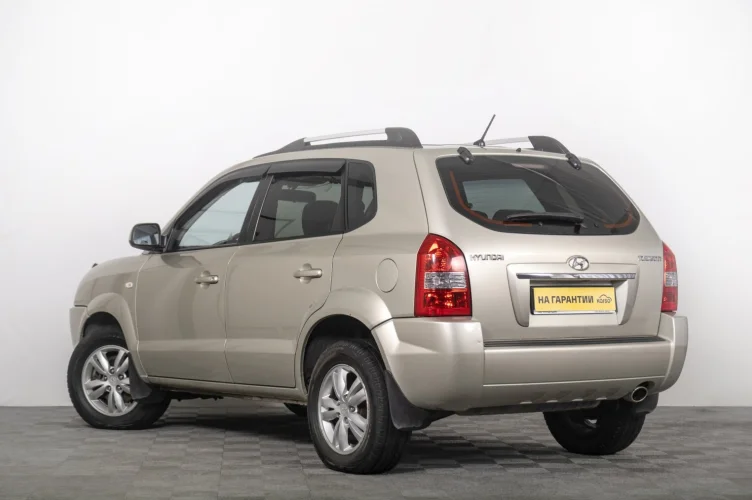 Hyundai Tucson 5 из 6
